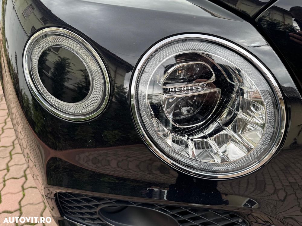 Bentley Bentayga - 12