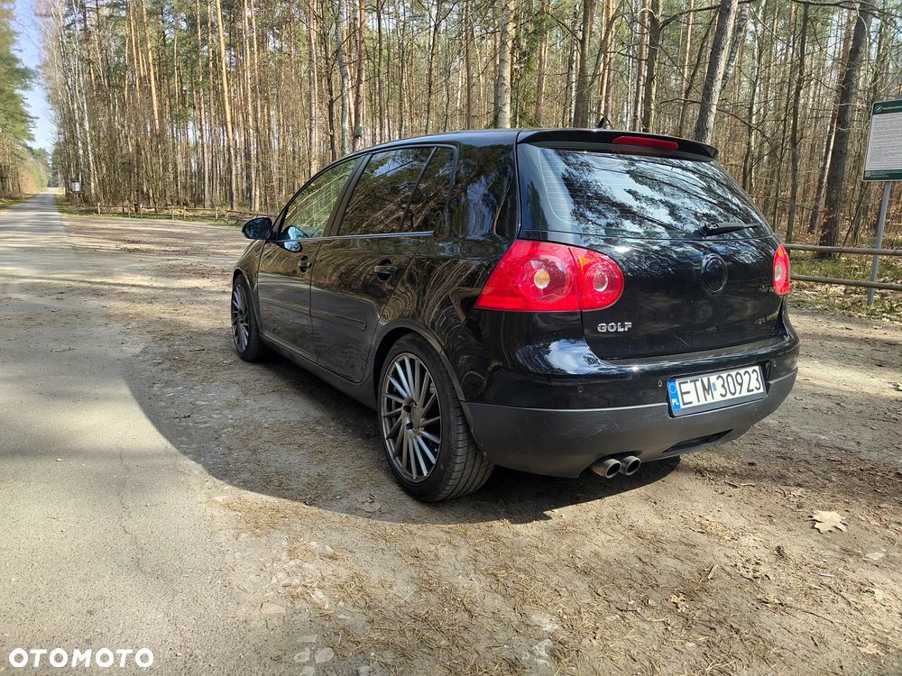 Volkswagen Golf 2.0 FSI 4Mot Sportline - 4