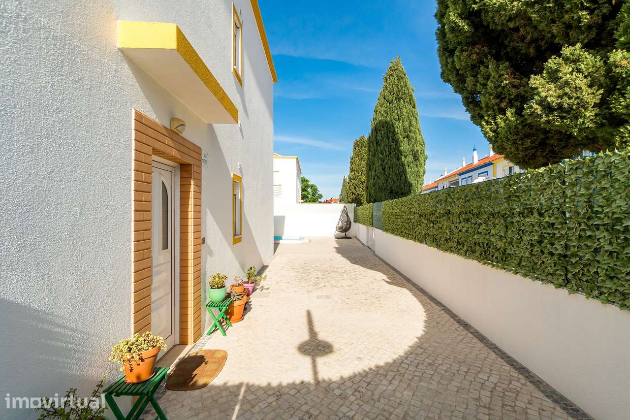 Moradia V4 com Piscina Privada no Sotavento Algarvio — Vila Nova de Ca - Grande imagem: 2/38