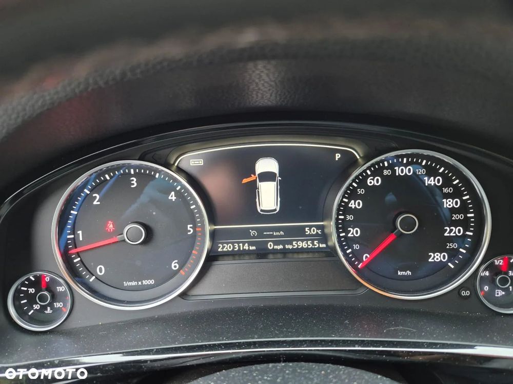 Volkswagen Touareg 3.0 V6 TDI BMT R-Style - 5