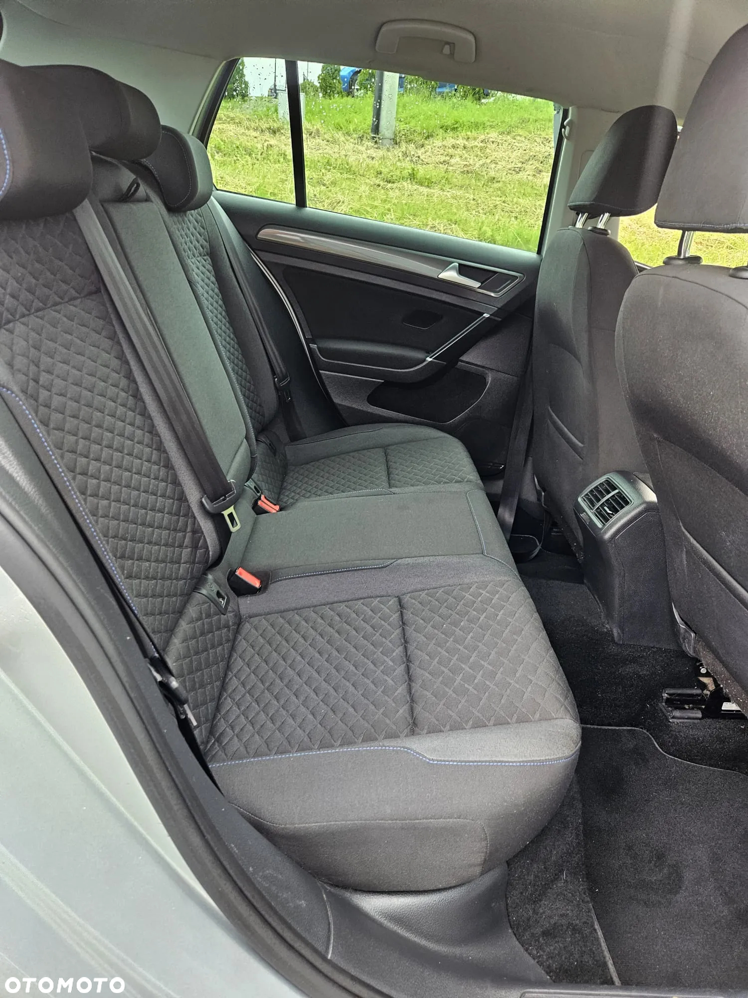 Volkswagen Golf 1.6 TDI Join - 16