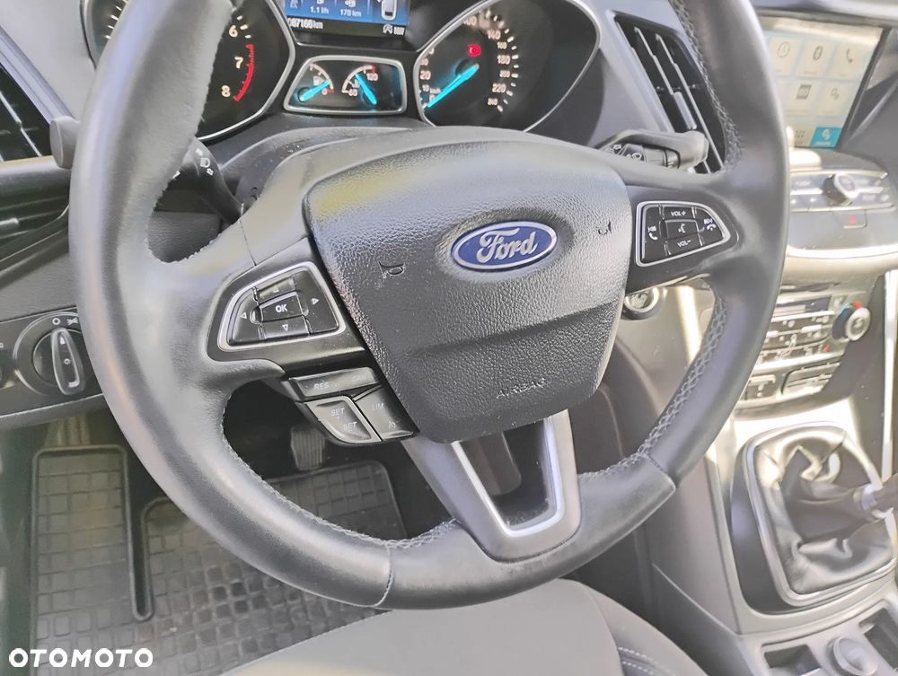 Ford Kuga 1.5 EcoBoost FWD Titanium ASS MMT6 - 11