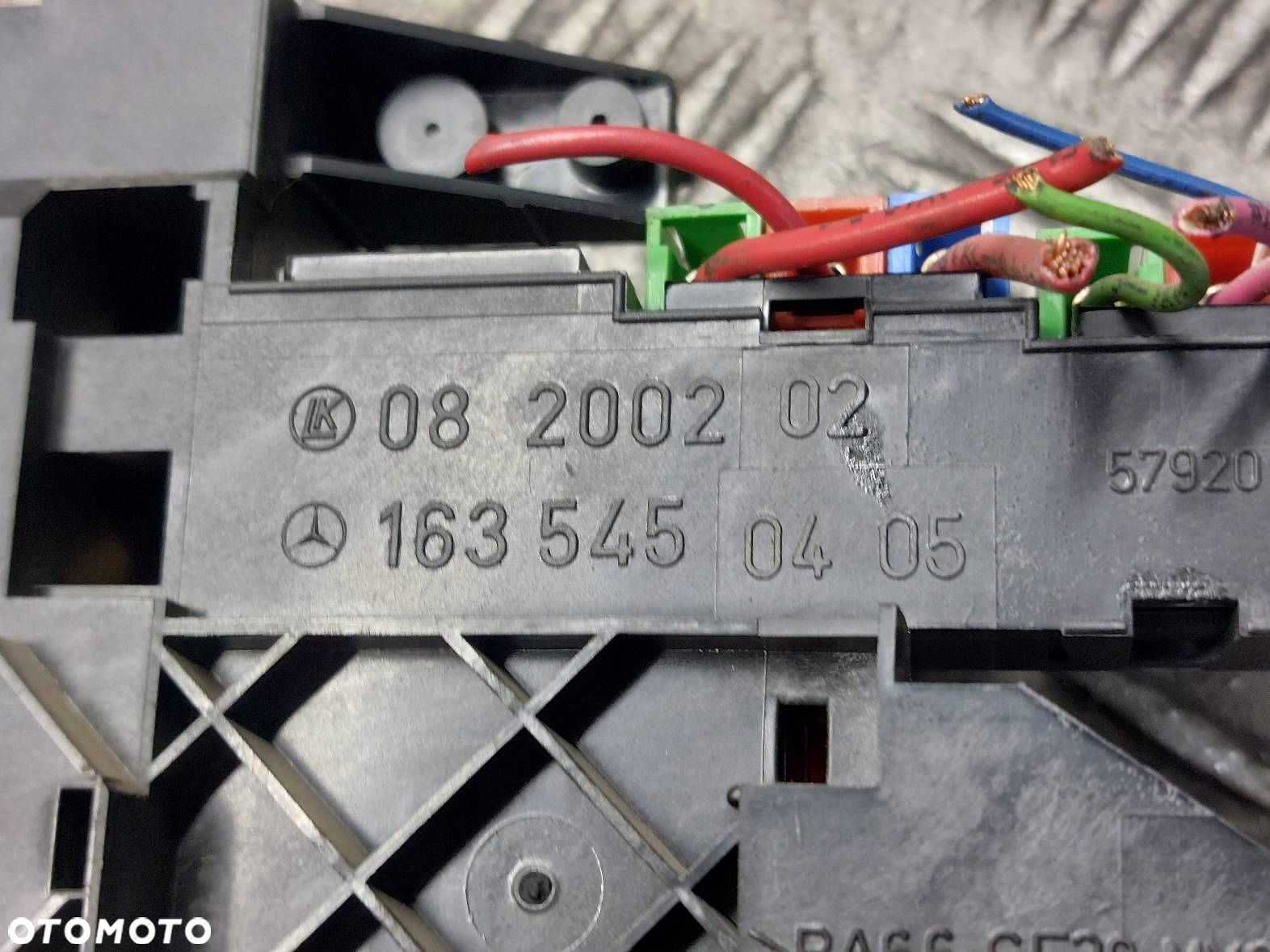 SKRZYNKA BEZPIECZNIKÓW PRZEKAŹNIKÓW MERCEDES-BENZ W163 ML 1635450405 - 3