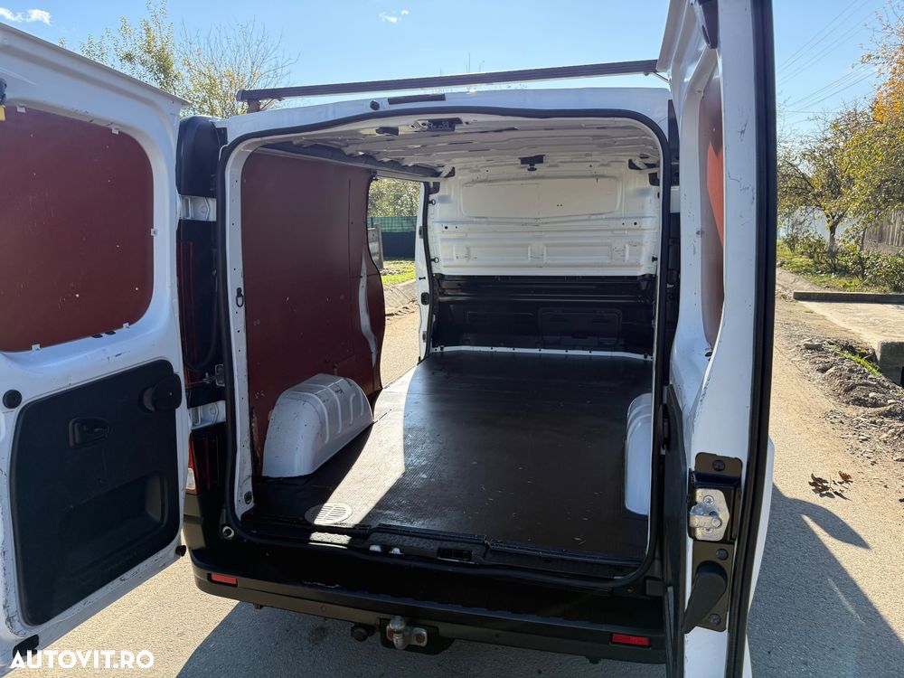 Opel Vivaro - 40