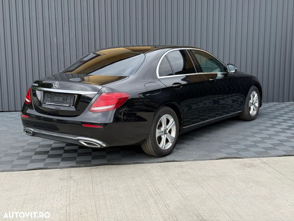 Mercedes-Benz E 220 d 9G-TRONIC Avantgarde - 4