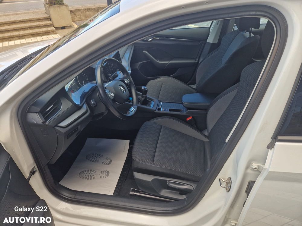 Skoda Octavia 2.0 TDI Ambition - 8