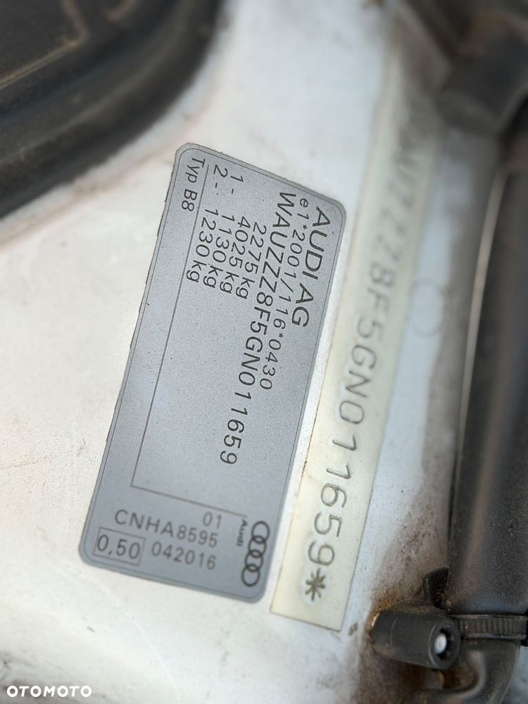 Audi A5 Cabrio 2.0 TDI DPF (clean diesel) - 37