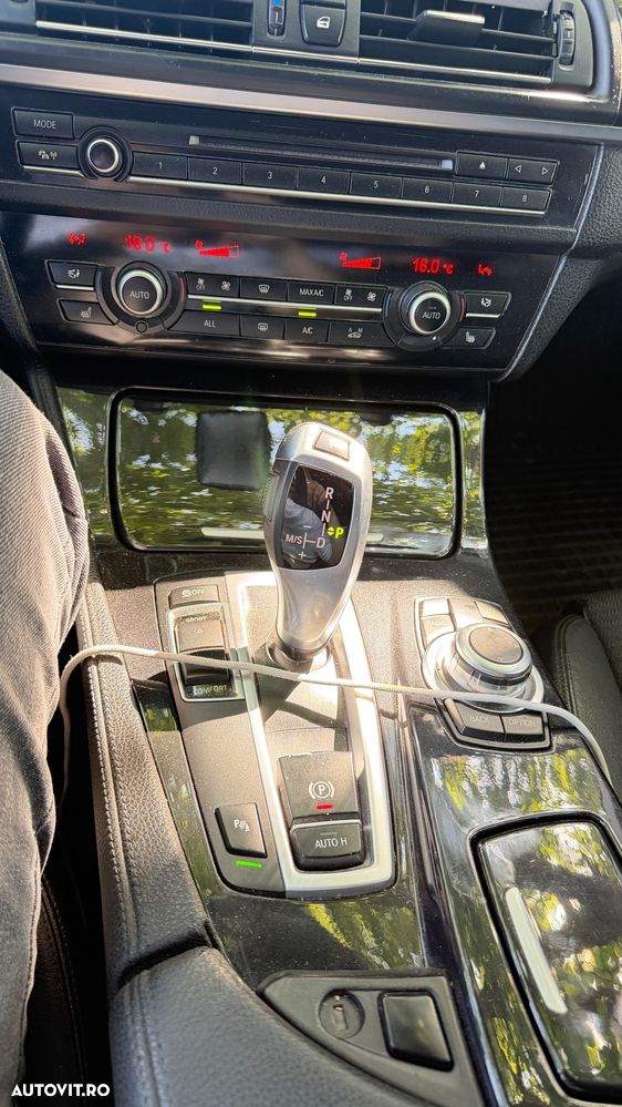 BMW Seria 5 520d Aut. - 3