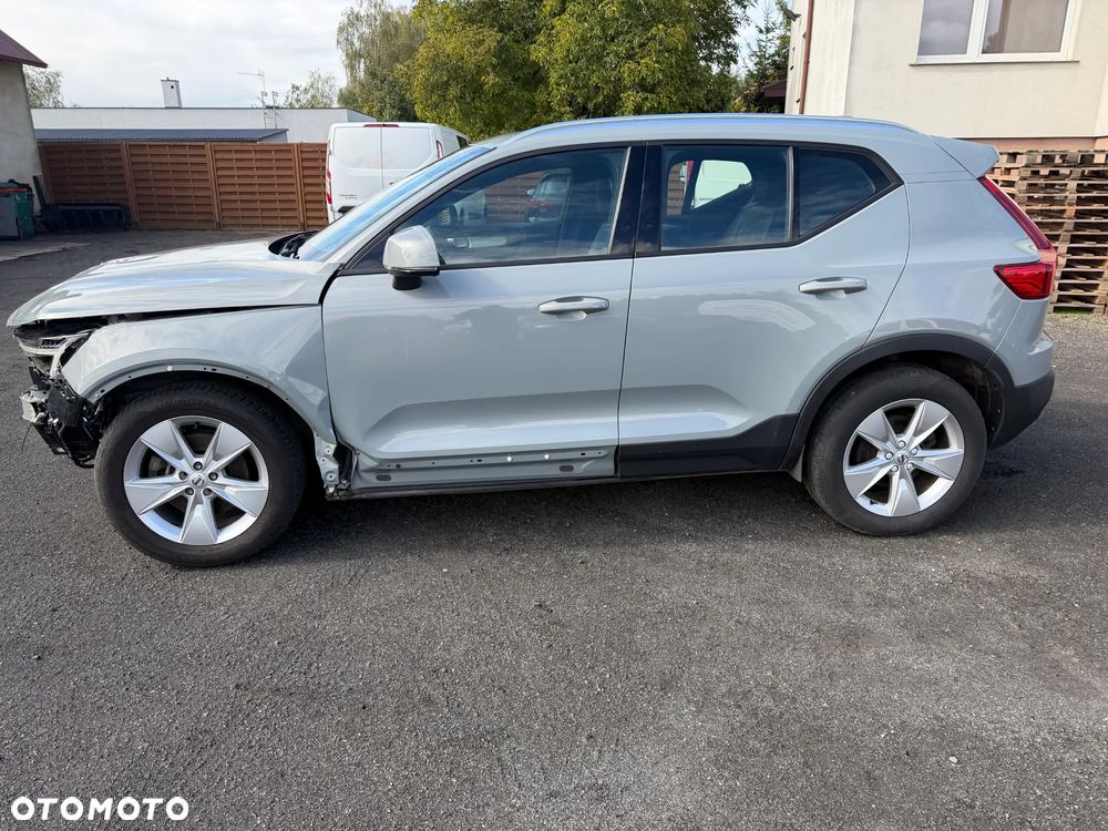Volvo XC 40 - 3