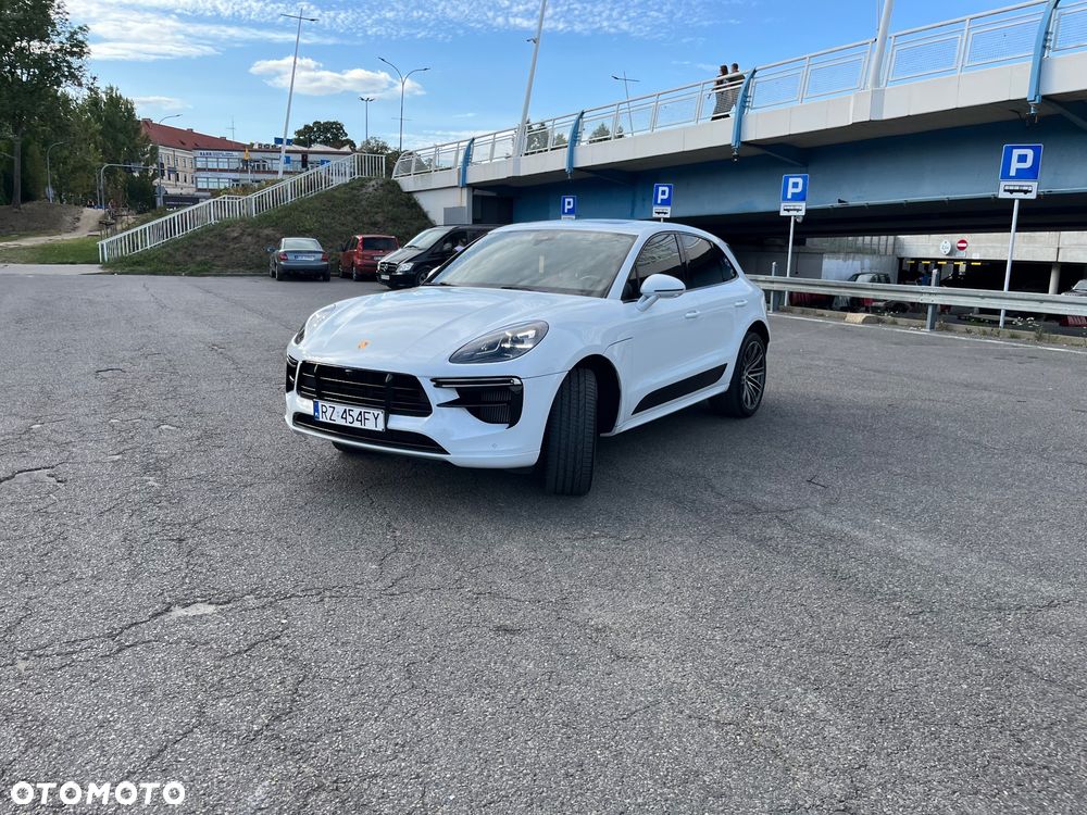 Porsche Macan Turbo - 2