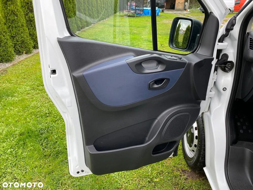 Opel VIVARO - 26