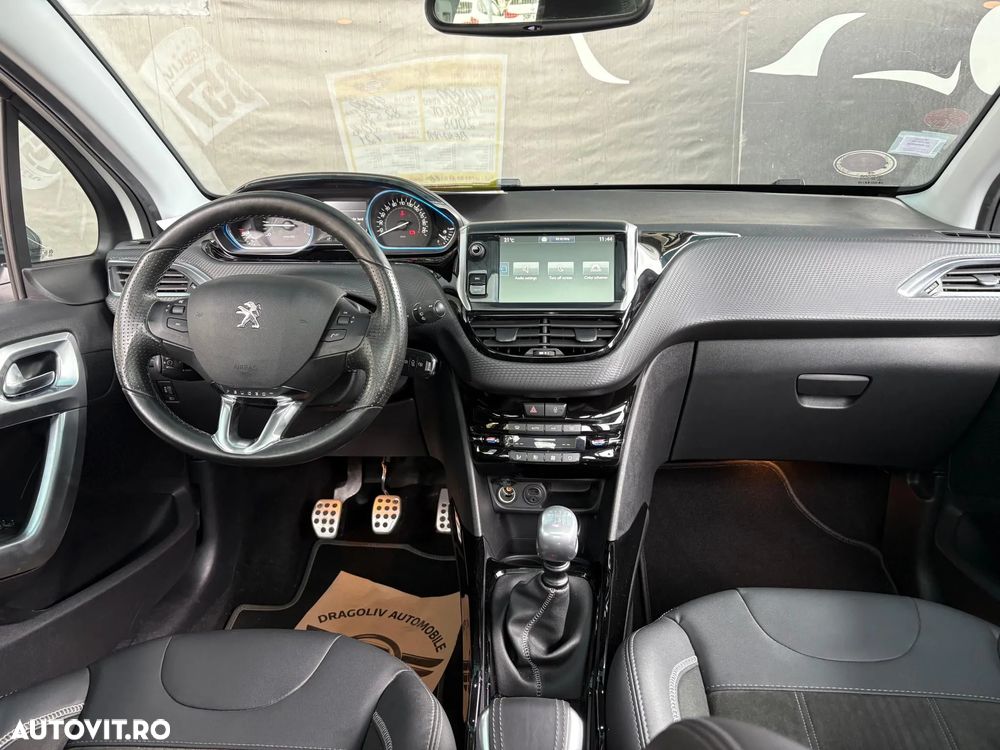 Peugeot 2008 - 5