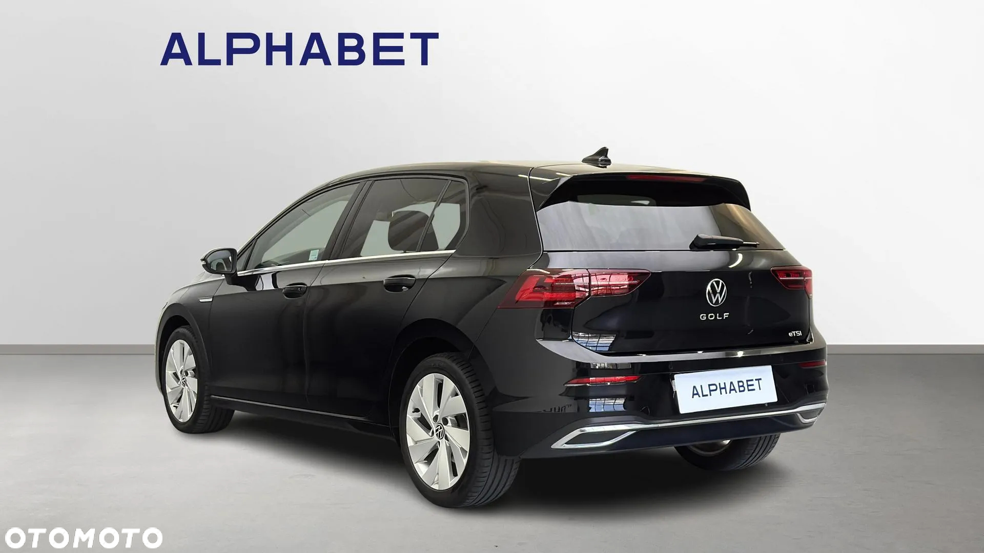 Volkswagen Golf VIII 1.5 eTSI EVO Style DSG - 8