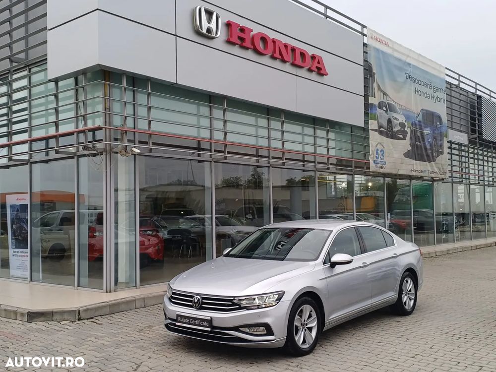 Volkswagen Passat 2.0 TDI DSG Highline - 1