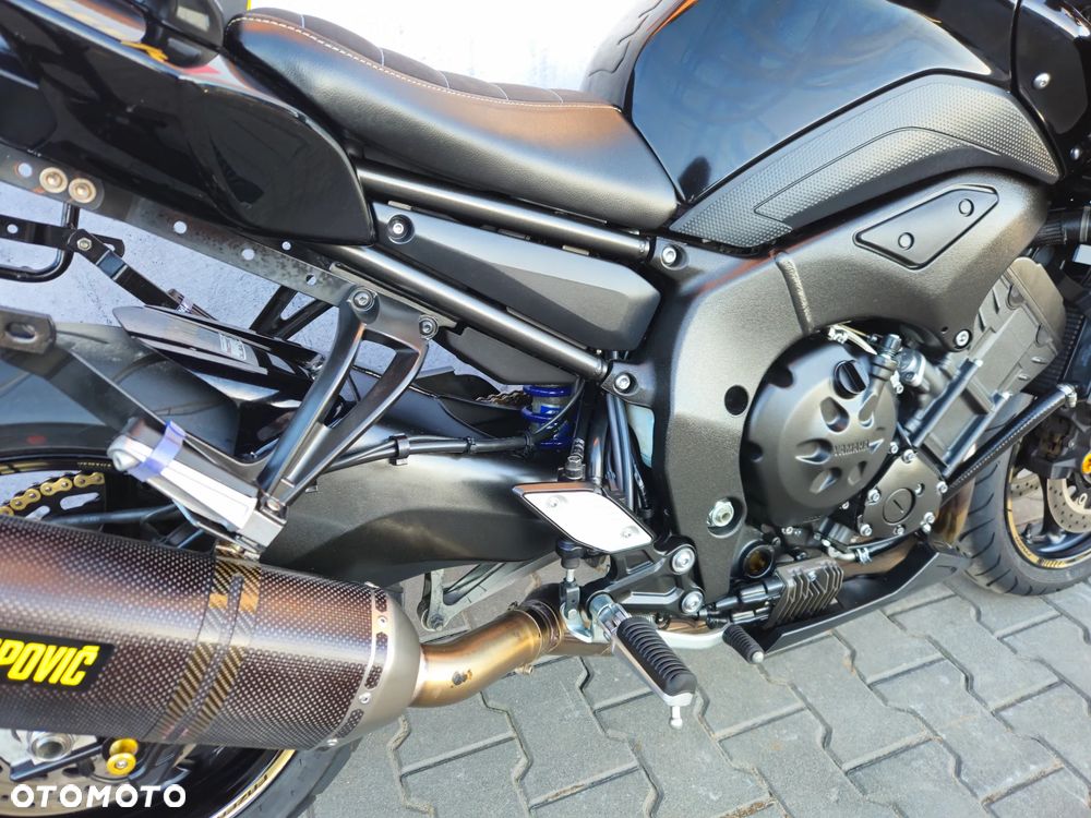 Yamaha FZ8 - 13