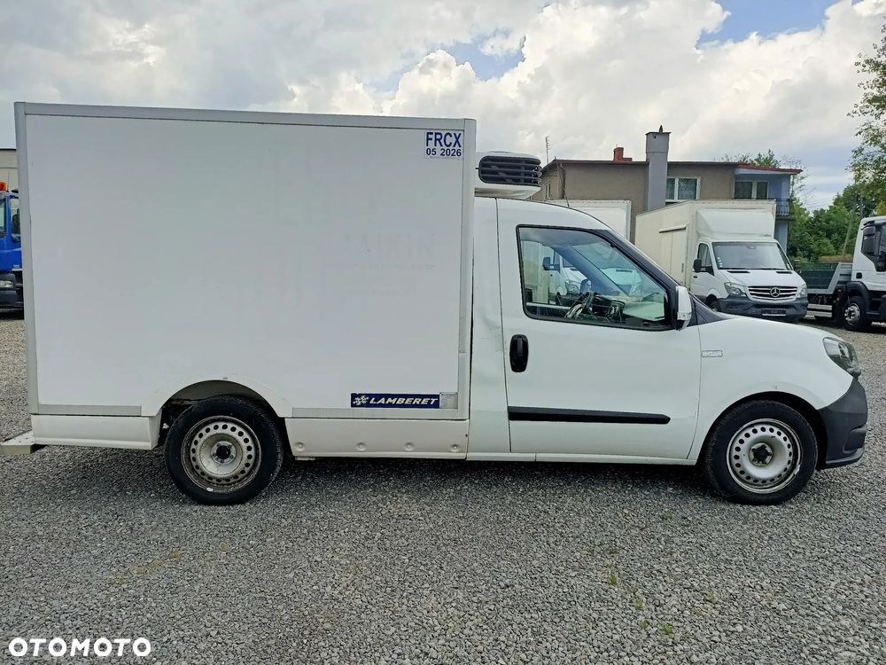 Fiat Doblo Chłodnia 105KM 2 zasilania chłodni Klima - 4