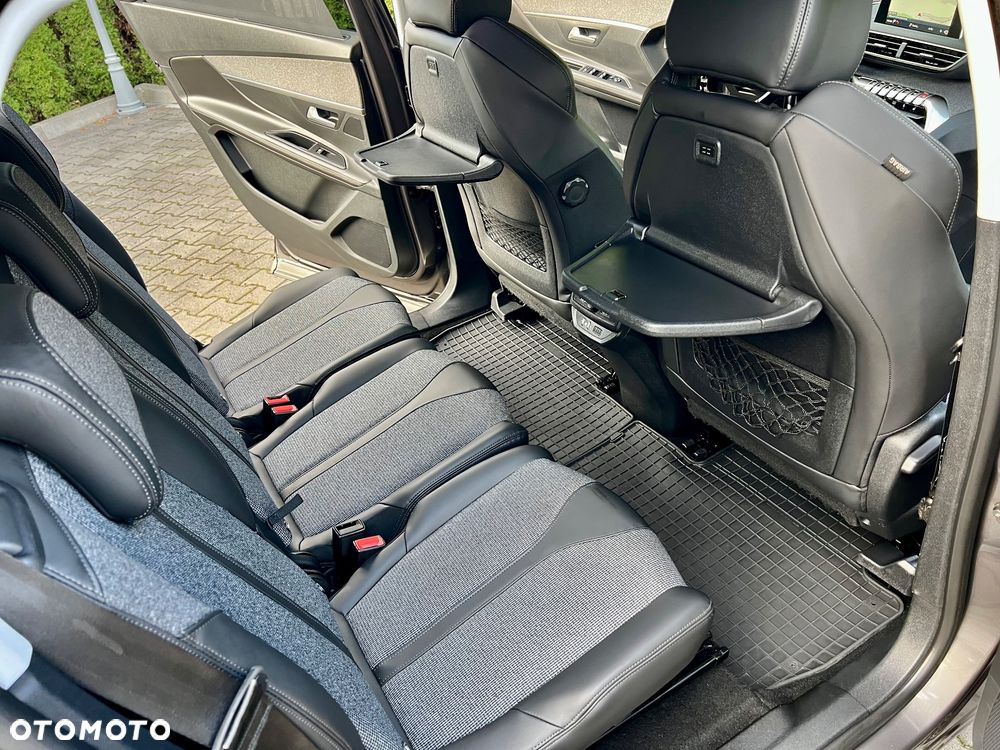Peugeot 5008 1.5 BlueHDI Allure S&S - 20