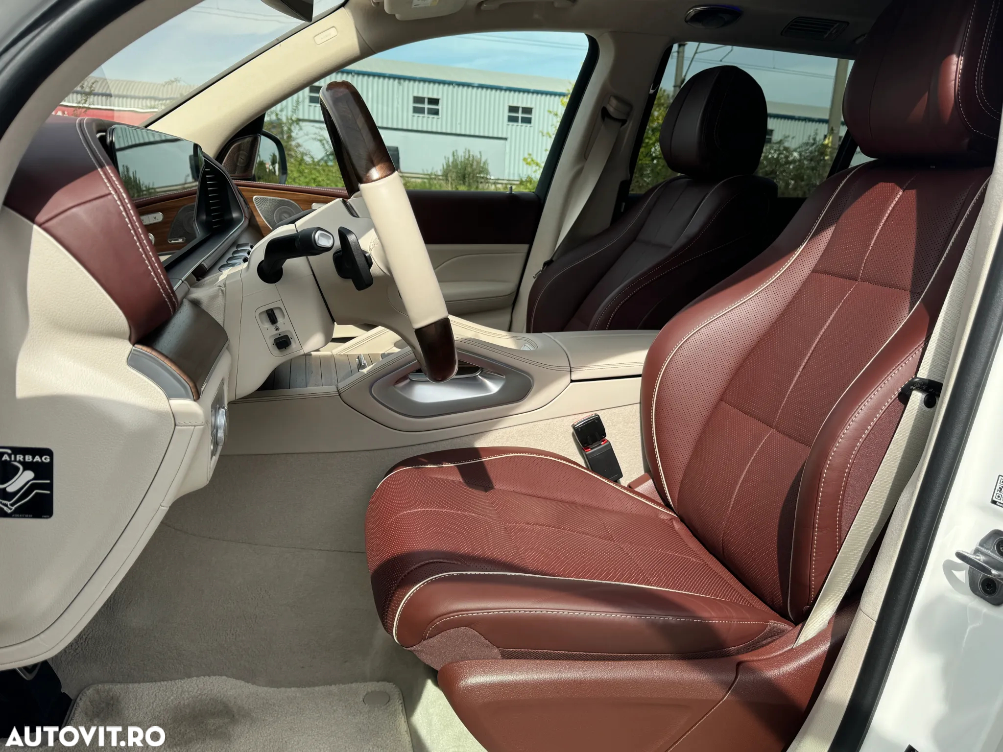 Mercedes-Benz GLS Maybach - 8