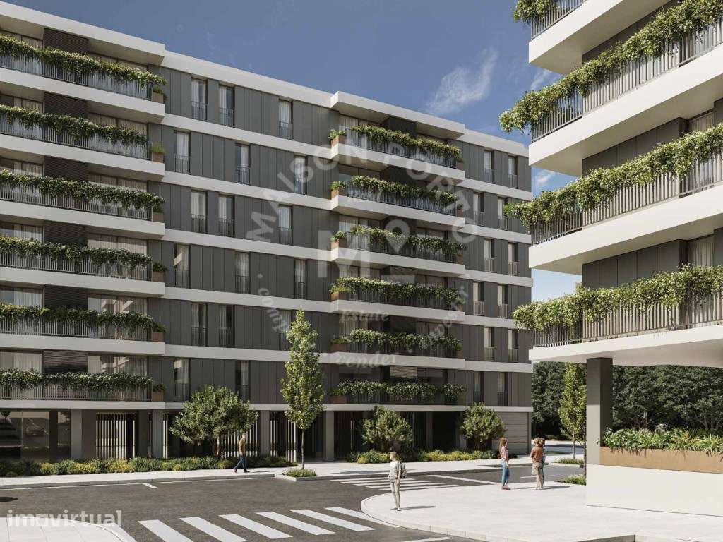 Apartamento T2+1 com Varanda, Lugar de Estacionamento em Paranhos, ... - Grande imagem: 2/12