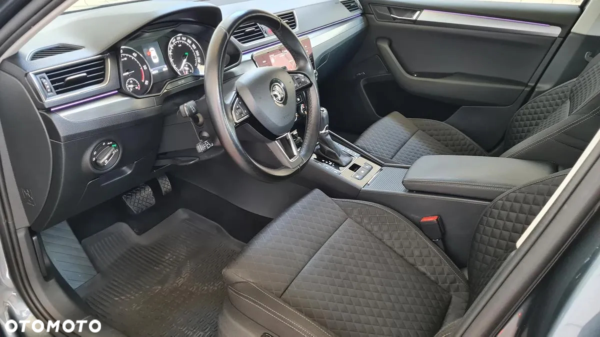 Skoda Superb 2.0 TDI 4x4 Style DSG - 8