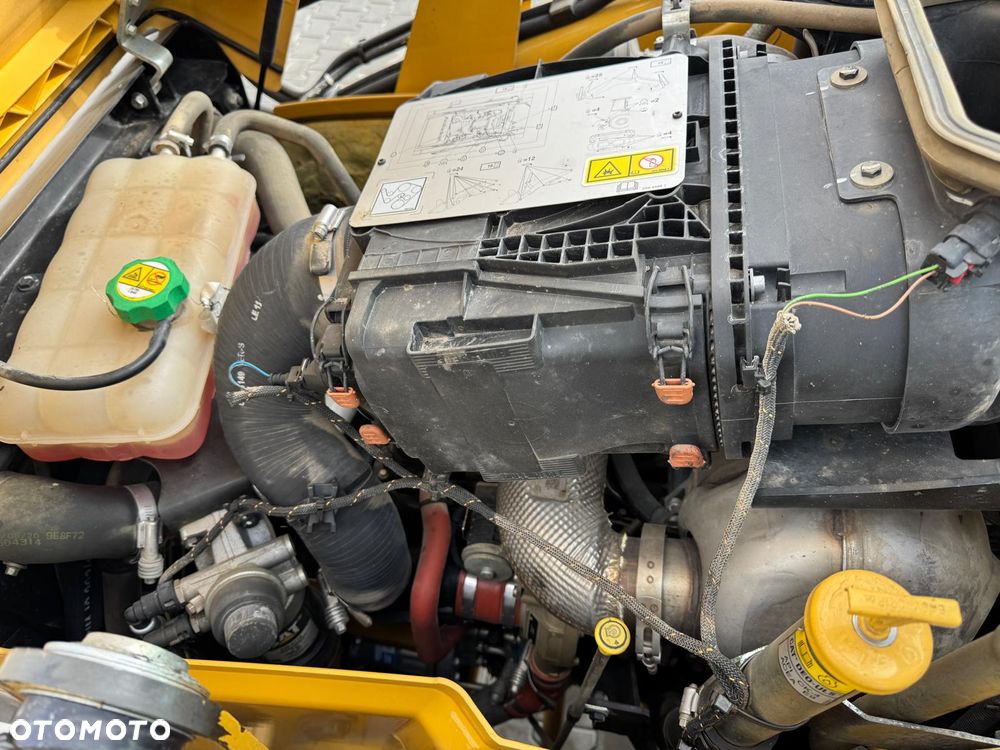 Caterpillar 428 - 30