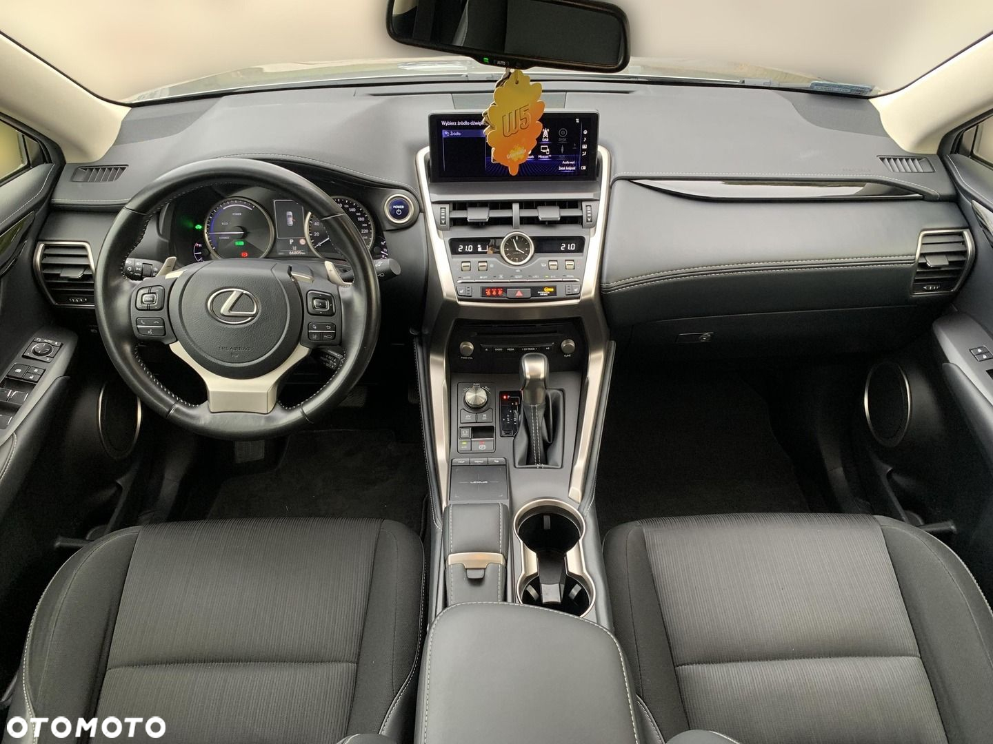 Lexus NX 300h Business Edition AWD - 3