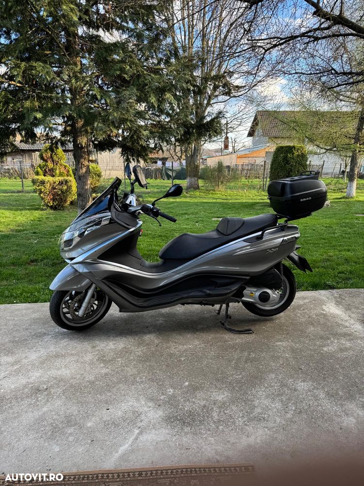 Piaggio X10 125 - 1