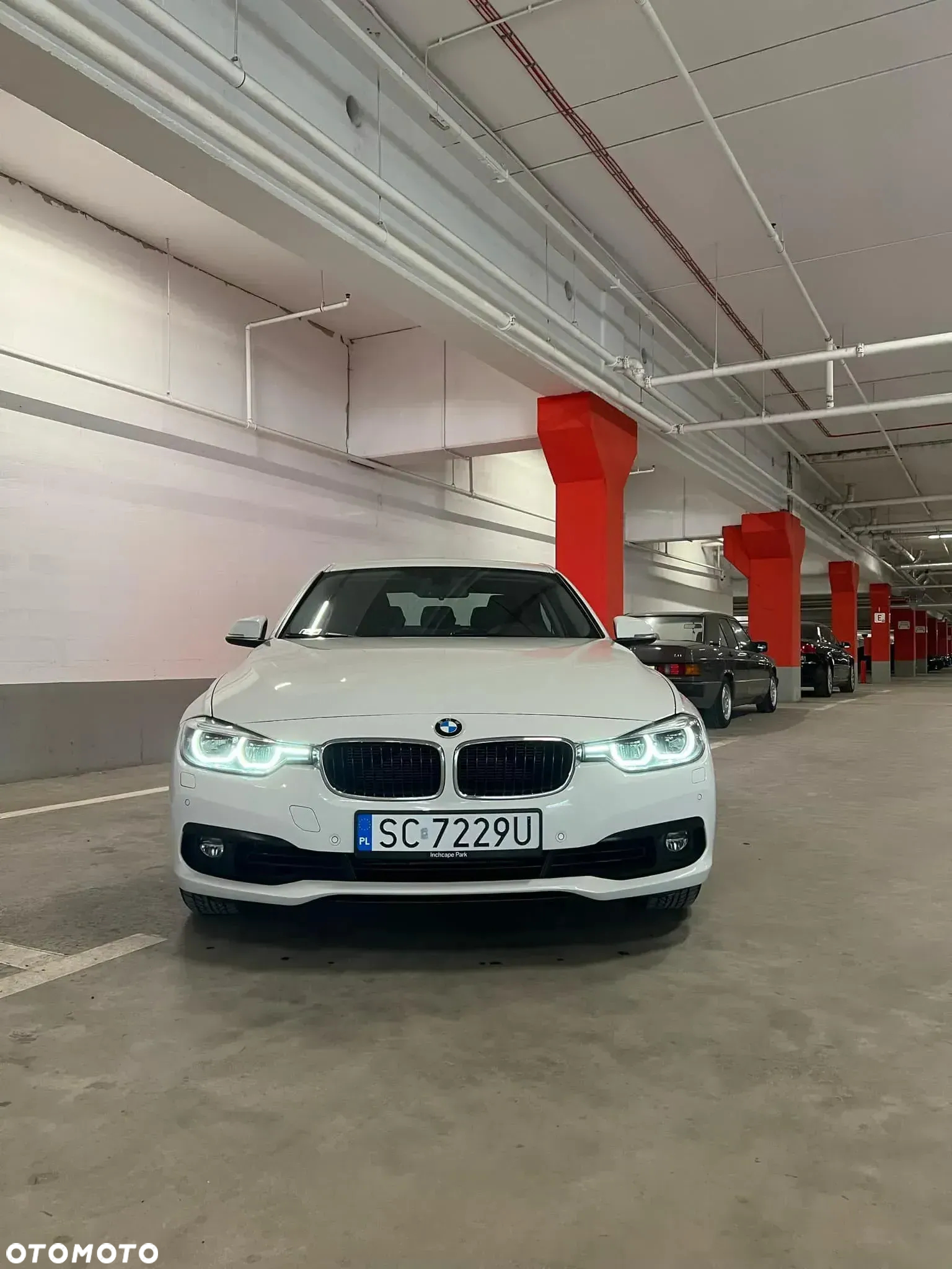 BMW Seria 3 318i - 3