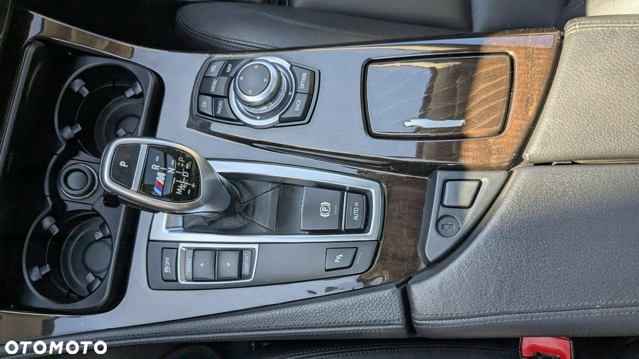 BMW Seria 5 - 29