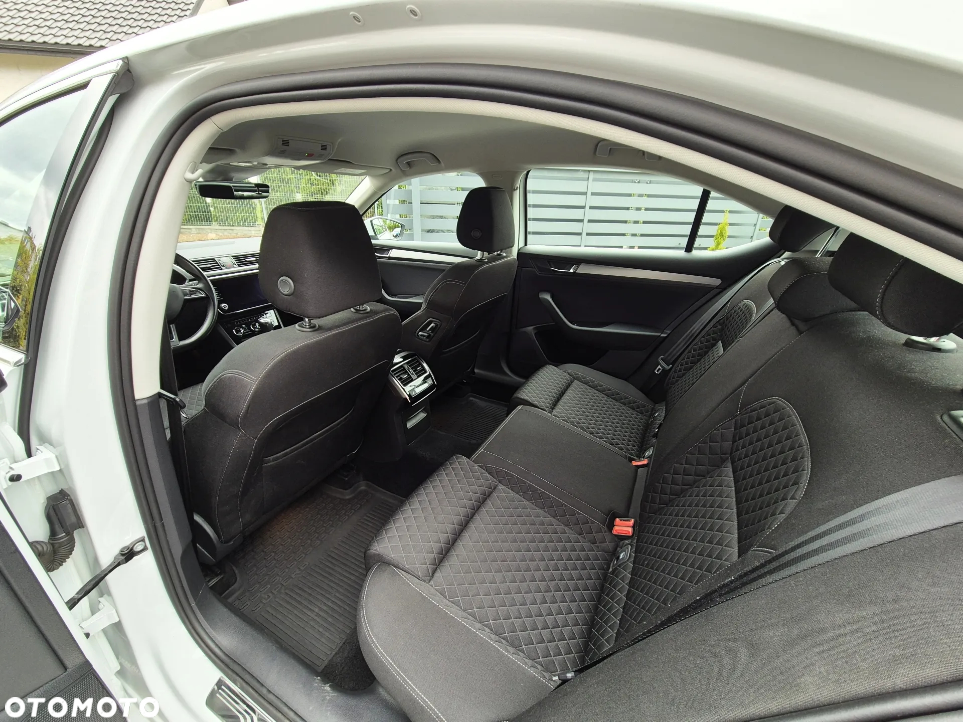 Skoda Superb 2.0 TSI 4x4 Style DSG - 8