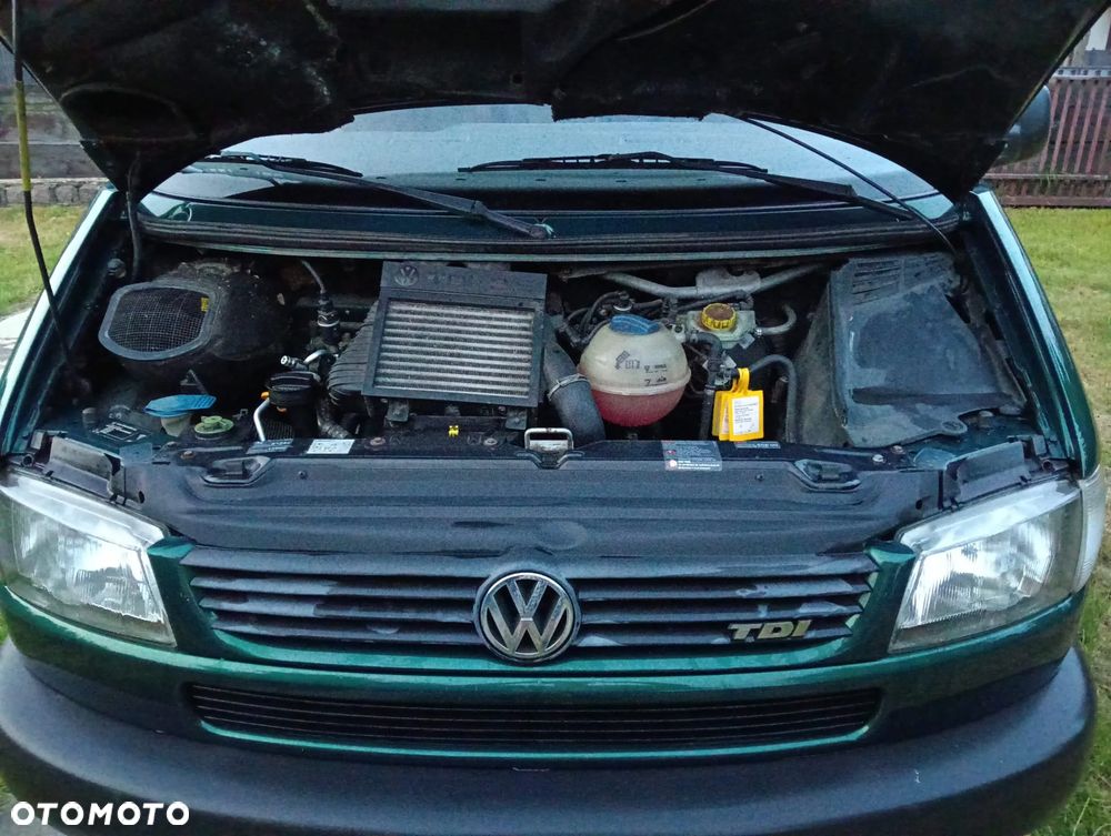 Volkswagen Multivan Standard - 21