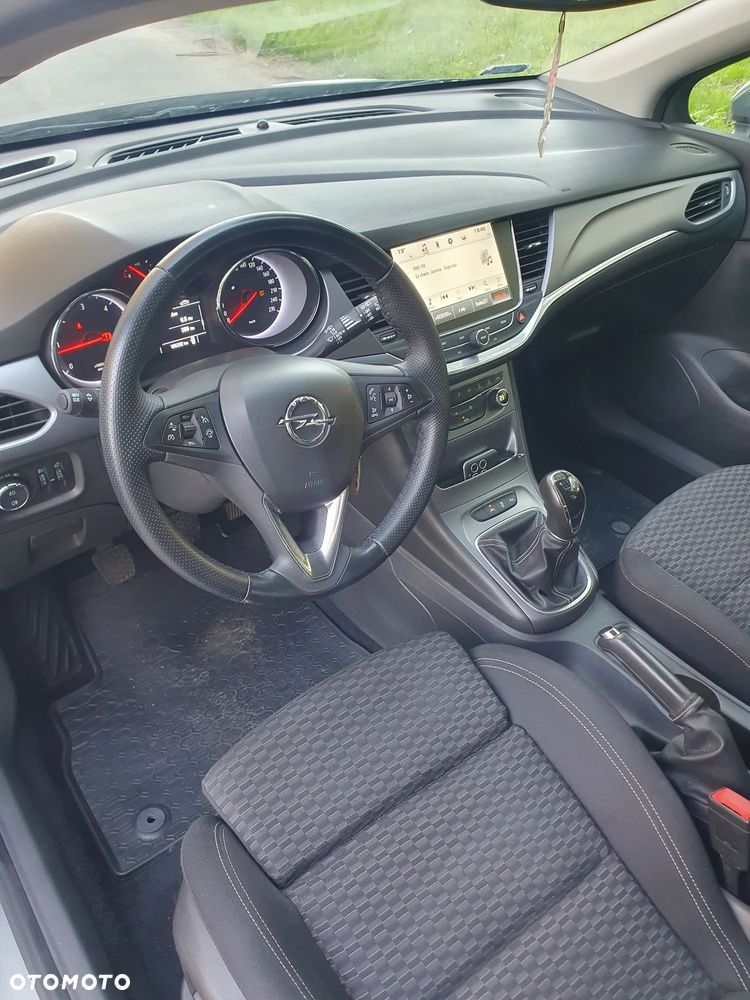 Opel Astra - 11