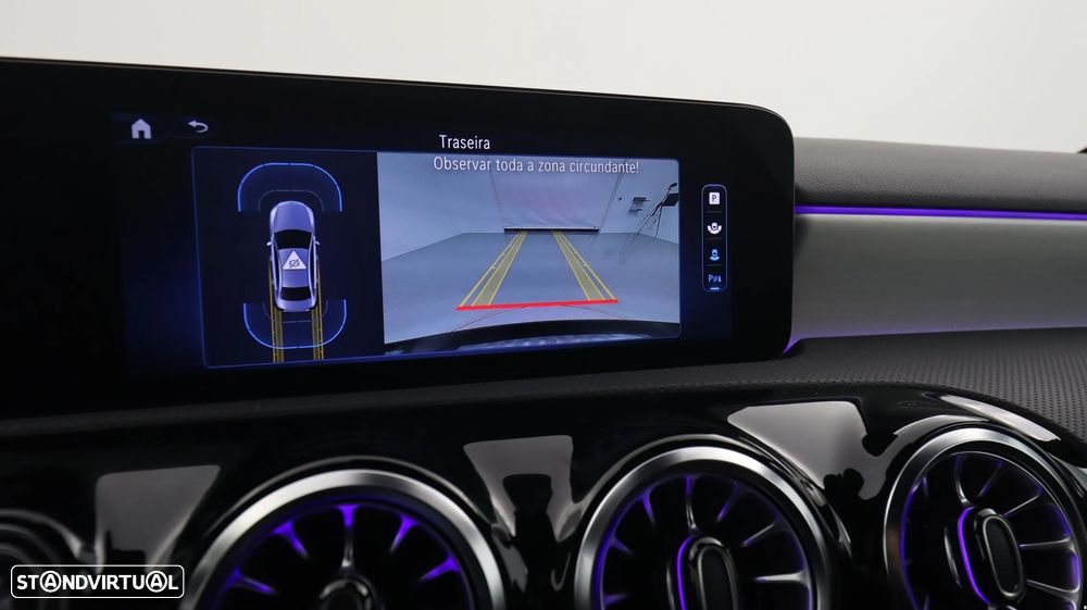 Mercedes-Benz A 250 Limousine e AMG Line - 14