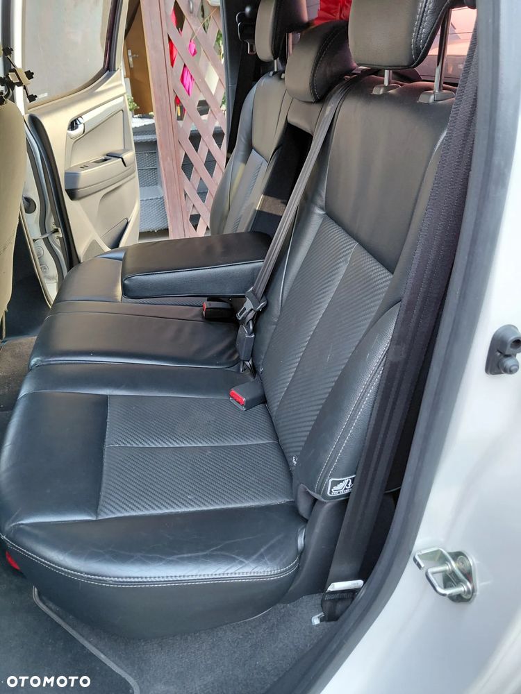 Isuzu D-Max 1.9 DC Shiro - 11