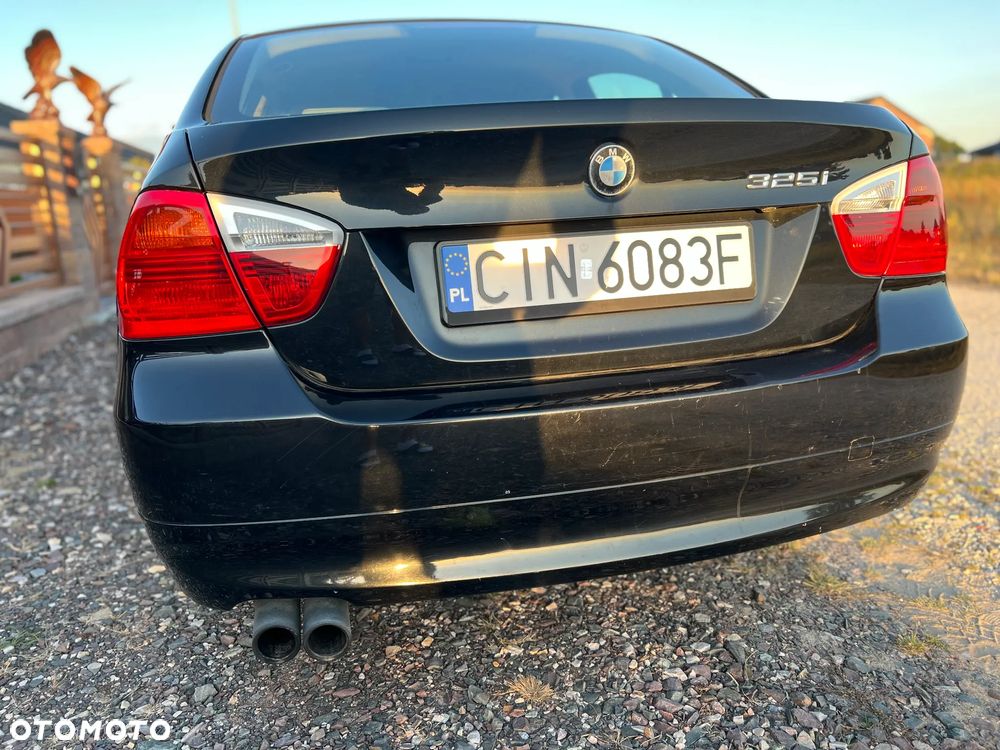 BMW Seria 3 325i - 6