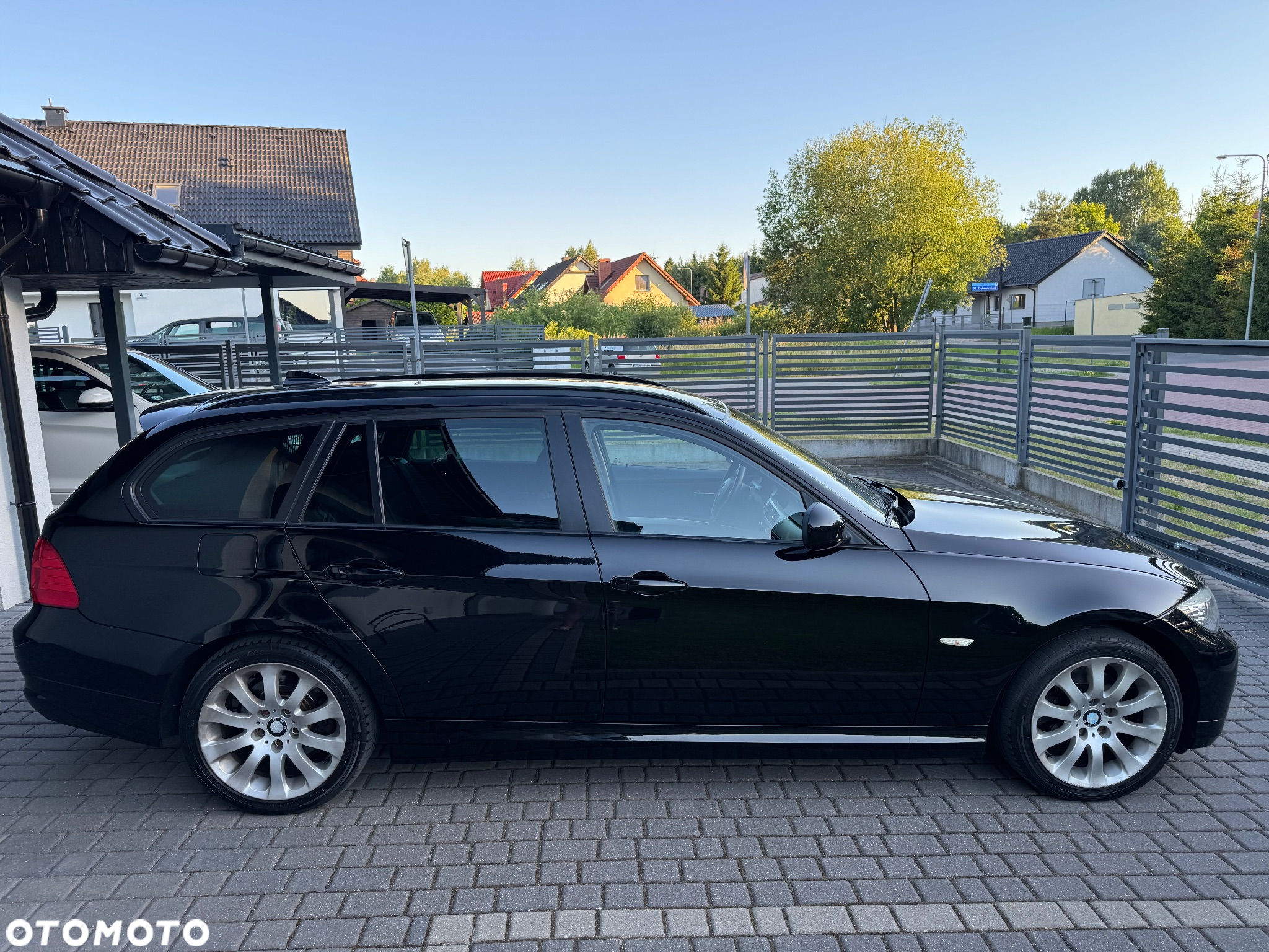 BMW Seria 3 318d - 33