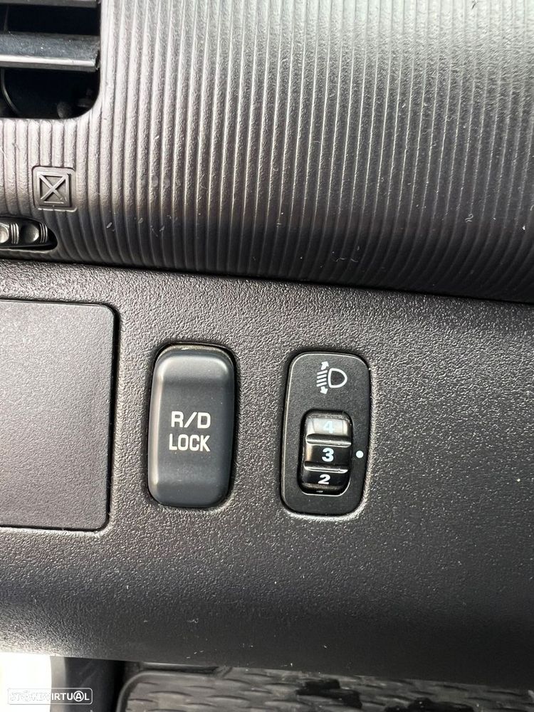 Mitsubishi L200 2.5 DI-D Club Invite AC 3L 4WD - 14