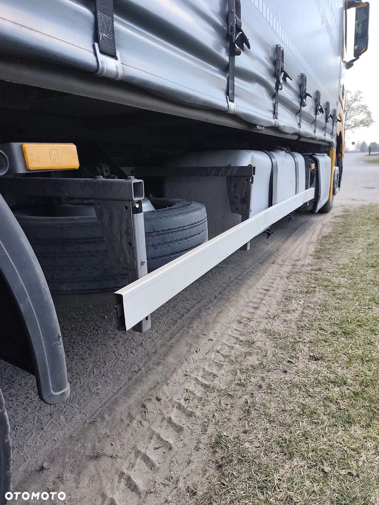 Mercedes-Benz ACTROS - 4