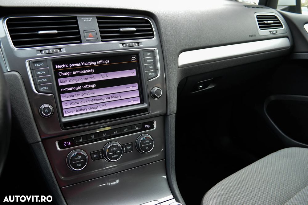 Volkswagen Golf e-Golf - 9