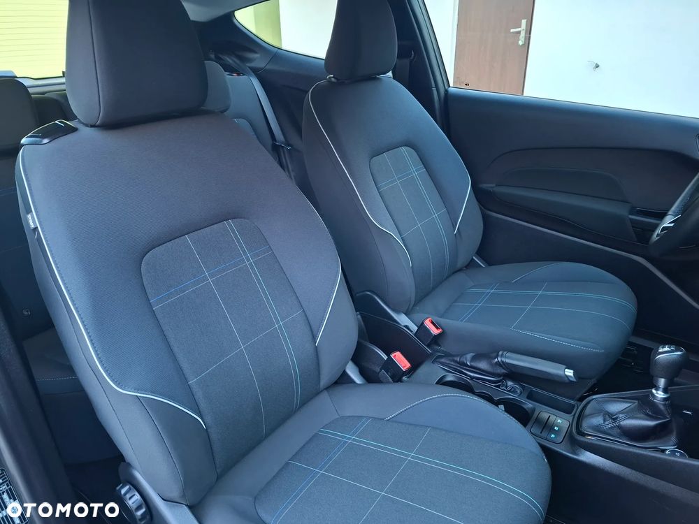 Ford Fiesta - 15