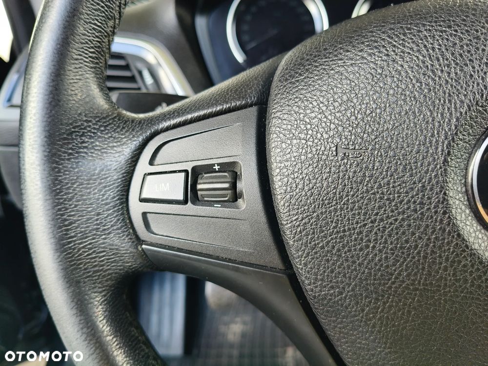 BMW Seria 1 116d Advantage - 16