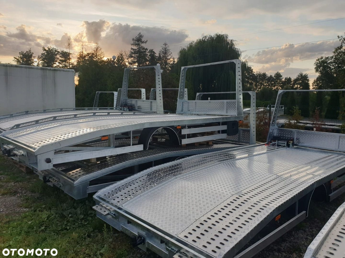 NAJAZDY- AUTOLAWETA - PRODUCENT-MONTAŻ W 1 DZIEŃ - 9