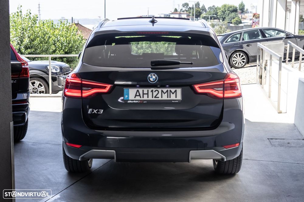 BMW iX3 Inspiring - 7