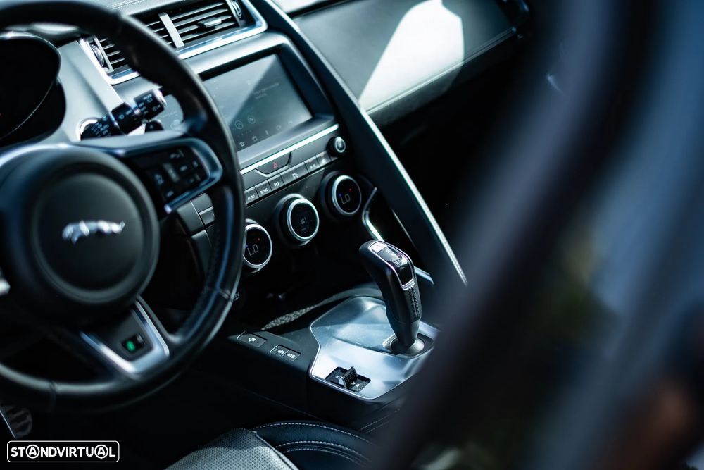 Jaguar E-Pace D150 AWD Aut. R-Dynamic HSE - 14