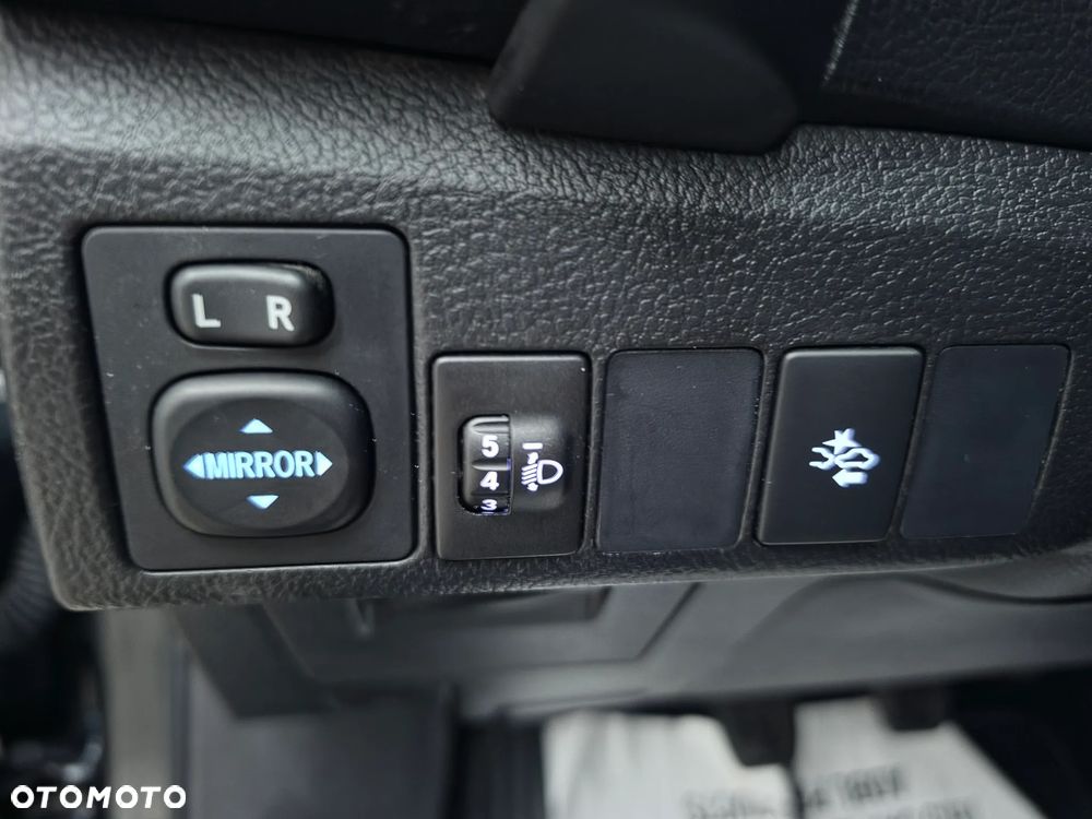 Toyota Auris - 23
