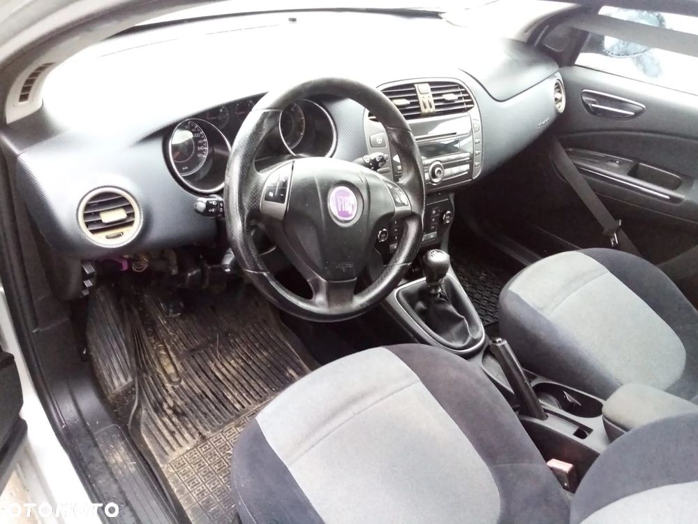 FIAT BRAVO II 07-10 1.9 MULTIJET ALTERNATOR - 22