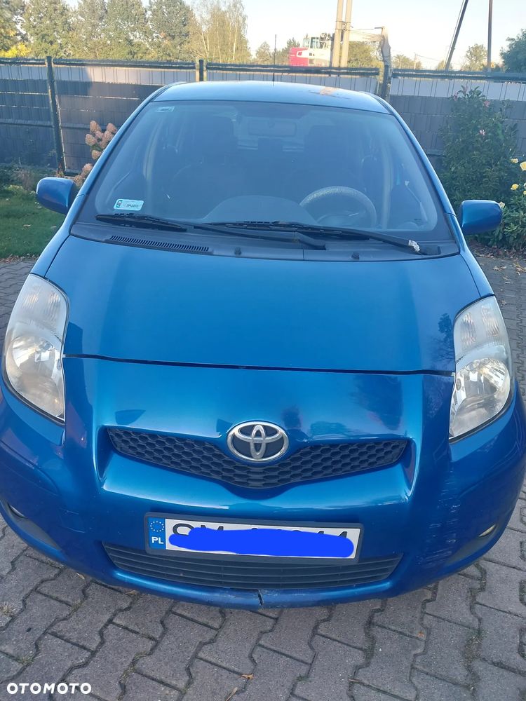 Toyota Yaris 2010 photo 2