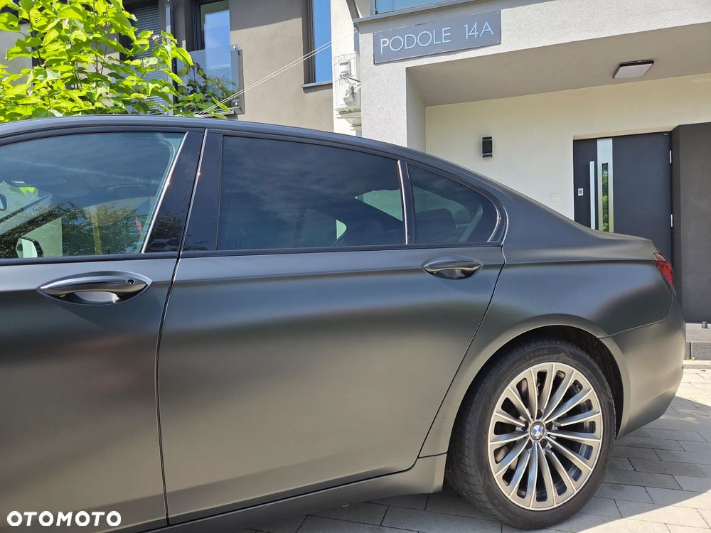 BMW Seria 7 740d xDrive - 11