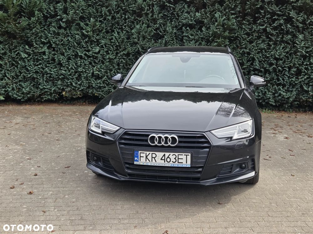 Audi A4 Avant - 1