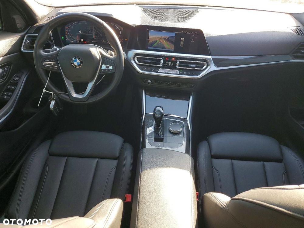 BMW Seria 3 330i Luxury Line - 7